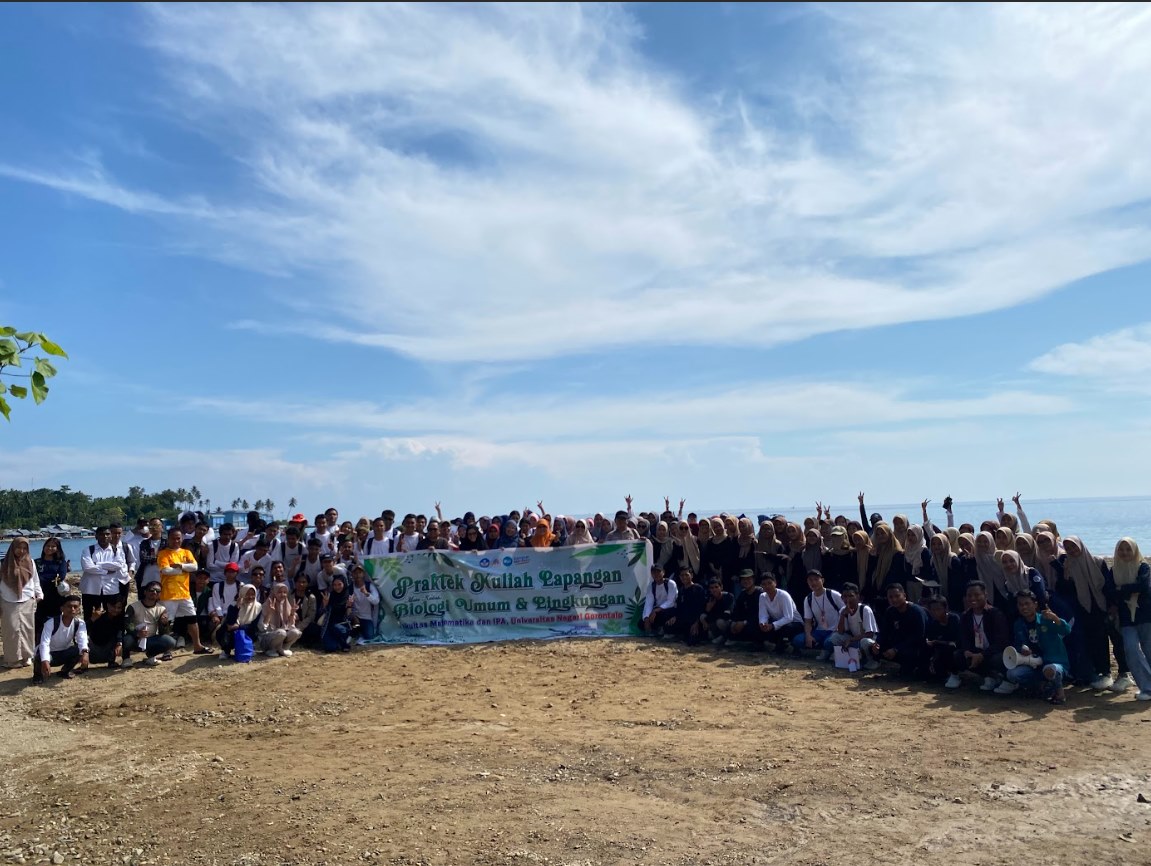 Fakultas Matematika dan IPA Laksanakan Program Pengabdian di Pantai ...