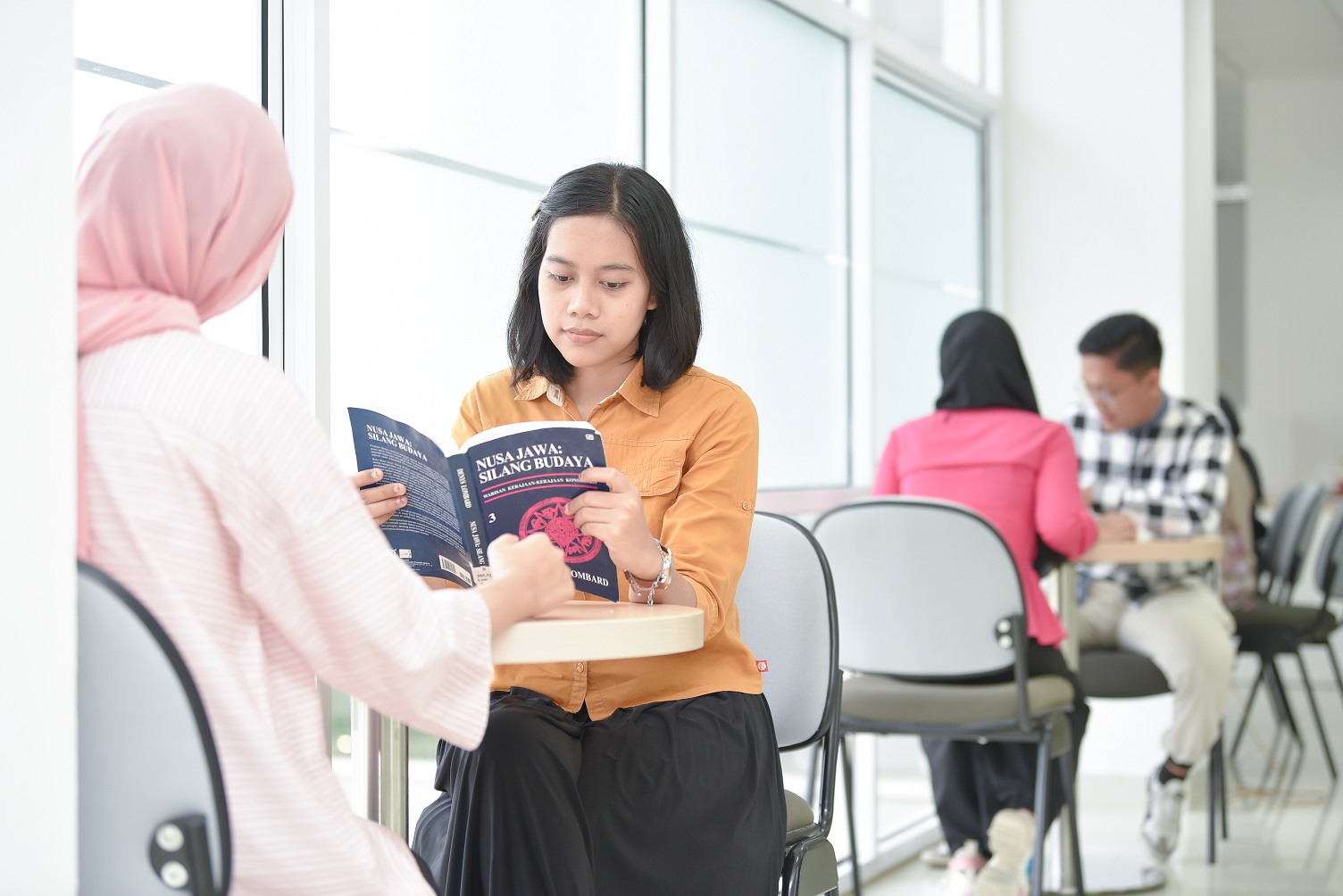 AI-ChatGPT Dorong Lompatan Keterampilan Menulis Akademik Mahasiswa UNG