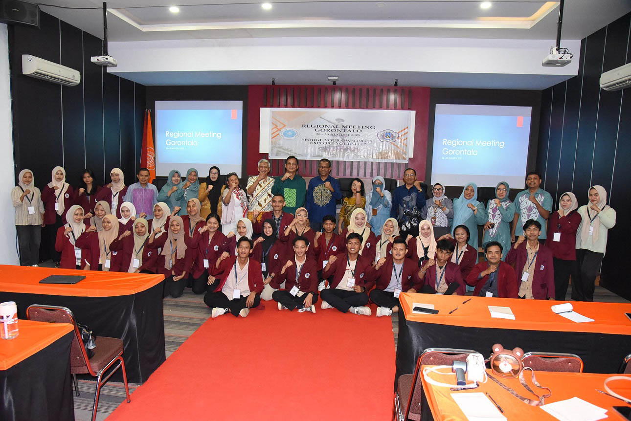 Yayasan Van Deventer-Maas Indonesia (YVDMI) Gelar Regional Meeting untuk Mahasiswa UNG Penerima Beasiswa