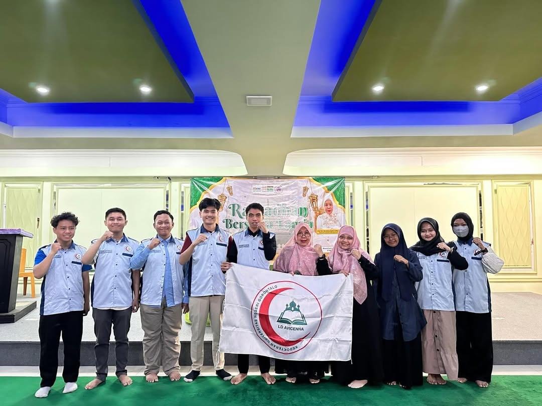 Memuliakan Senja di Bulan Suci, Perempuan ICMI dan FK UNG Hadirkan Layanan Terpadu bagi Lansia