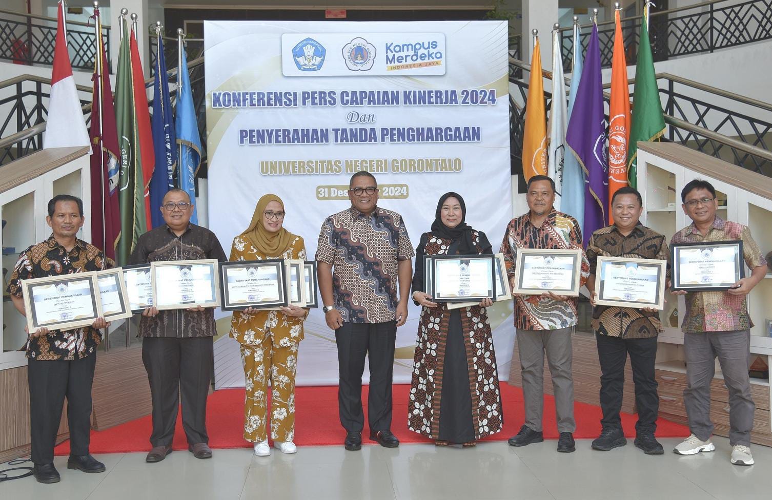 Catatkan Pencapaian dan Prestasi, UNG Berikan Apresiasi untuk Fakultas dan Dosen