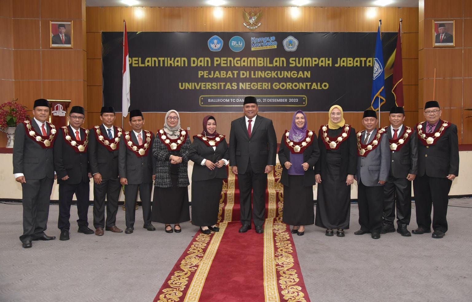 Rektor Lantik Sebelas Dekan di Lingkungan UNG