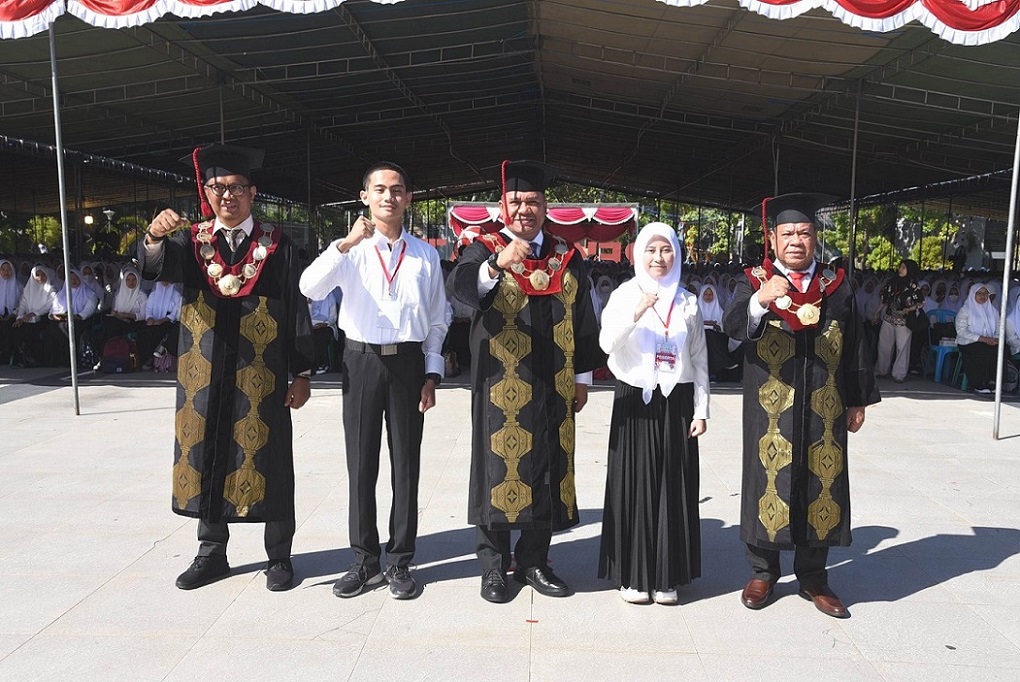 Rektor Sambut Kehadiran Ribuan Mahasiswa Baru UNG