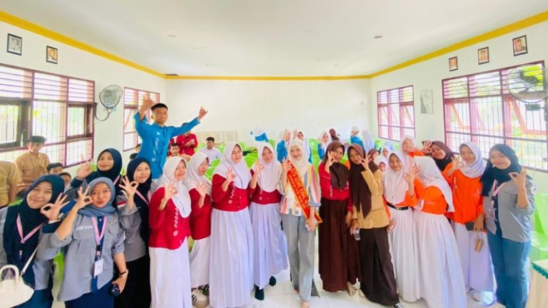 Lawan Perundungan hingga Intoleransi, Mahasiswa UNG Berikan Edukasi untuk Siswa Sekolah