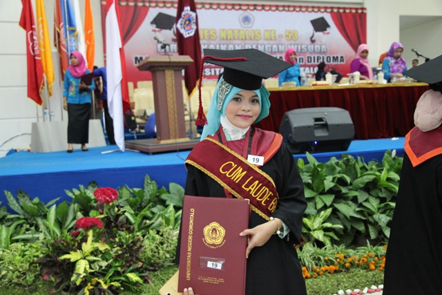 Anak Sopir Juga Bisa Jadi Sarjana