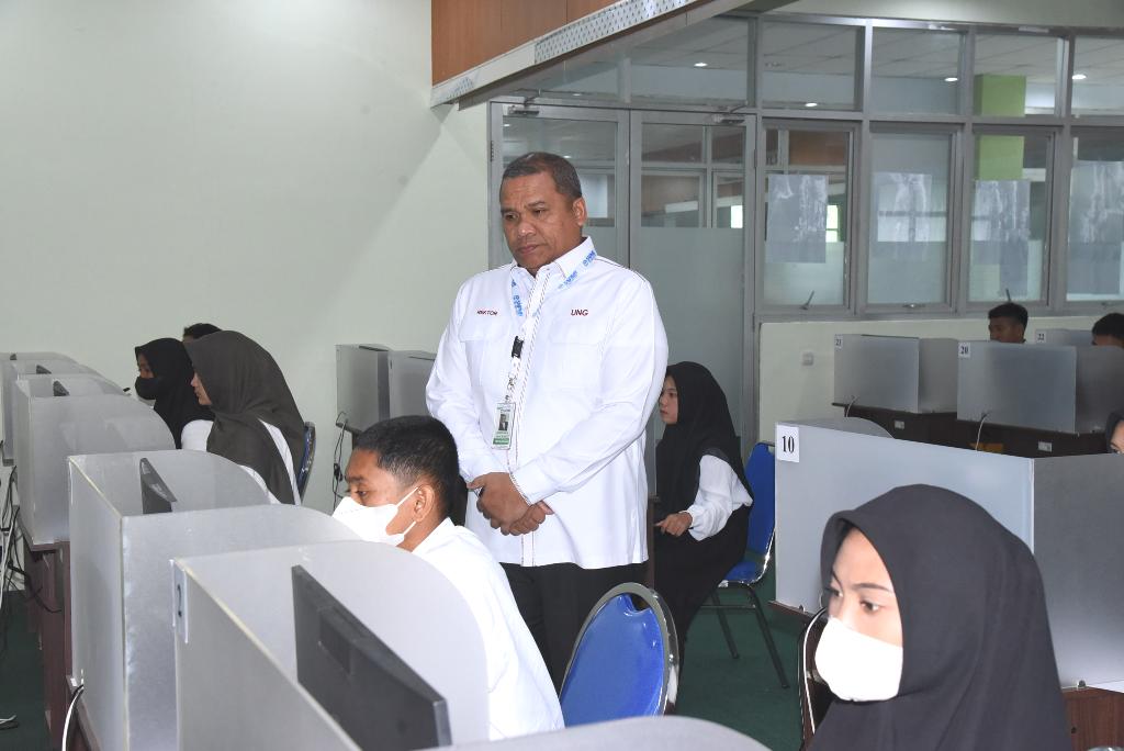 Warek Bidang Akademik Tekankan Peran Strategis Pengawas Ujian untuk Menyukseskan UTBK-SNBT 2026