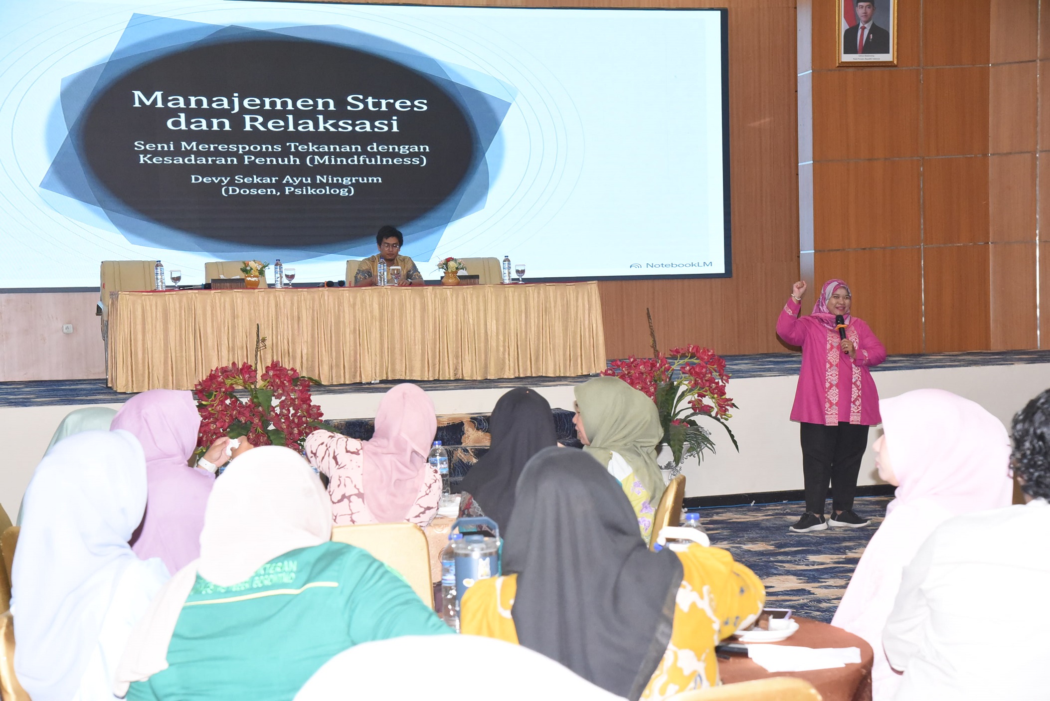Tenaga Kependidikan UNG Dibekali Keterampilan Manajemen Stres, Wujudkan Lingkungan Kerja yang Sehat dan Produktif