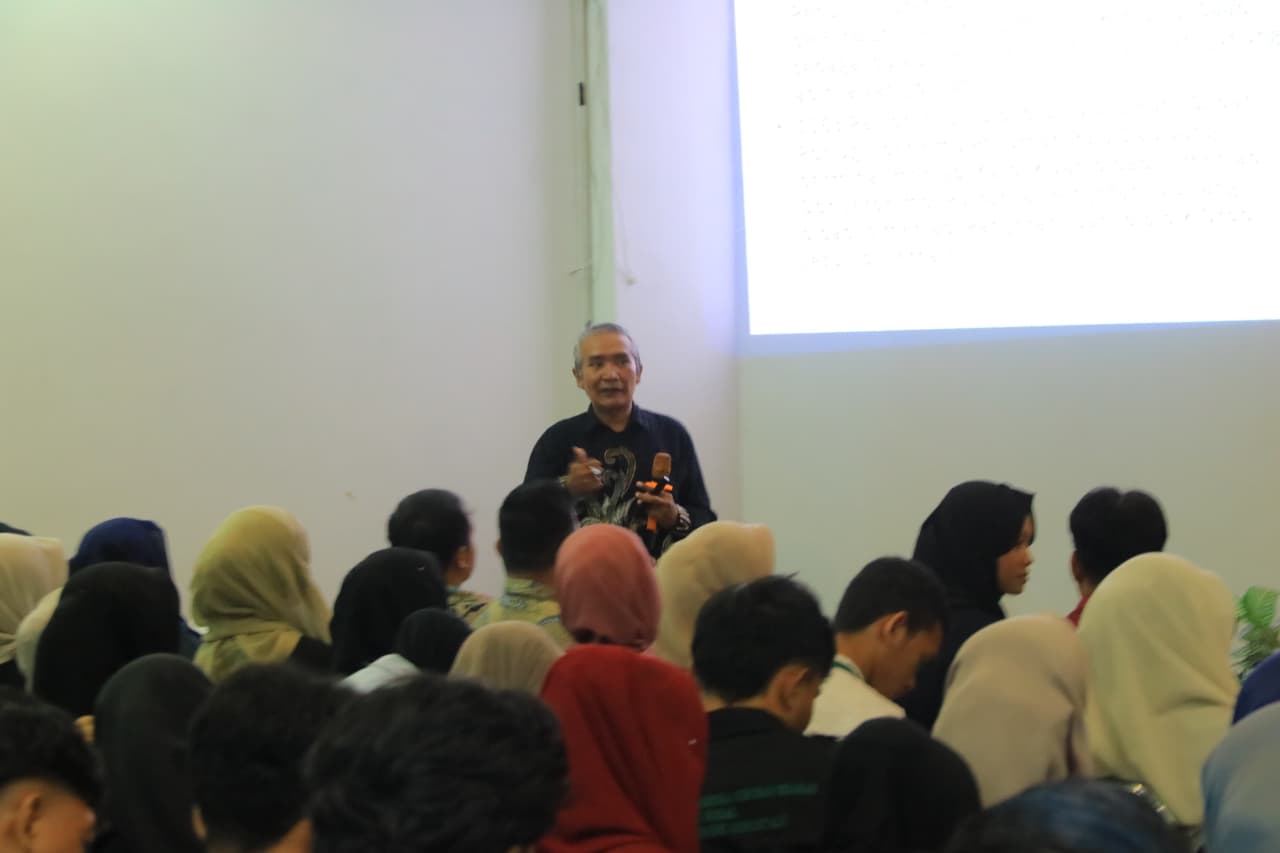 FIS Gelar Kuliah Pakar Bahas Jejak Spanyol di Utara Nusantara