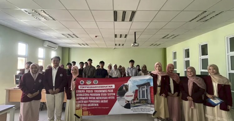 Mahasiswa Keperawatan UNG Edukasi Posisi Ergonomis, Cegah Nyeri Leher dan Punggung di Kalangan Mahasiswa