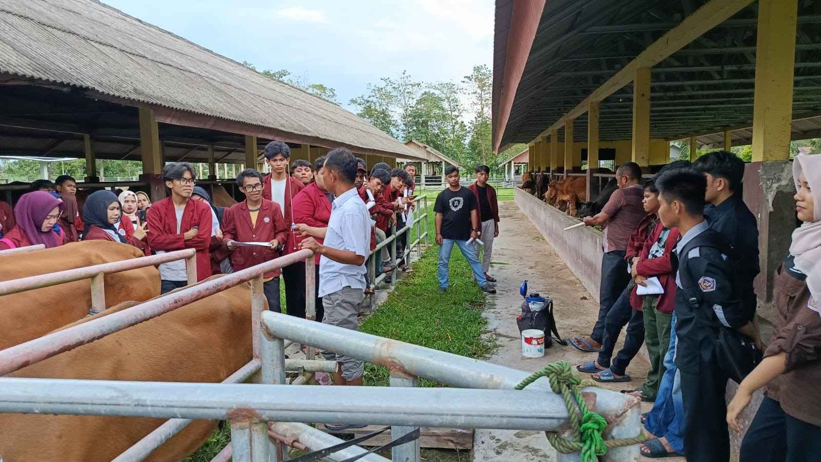 Kemah Bakti Peternakan UNG Perkuat Kolaborasi Akademik dan Pengabdian untuk Masyarakat