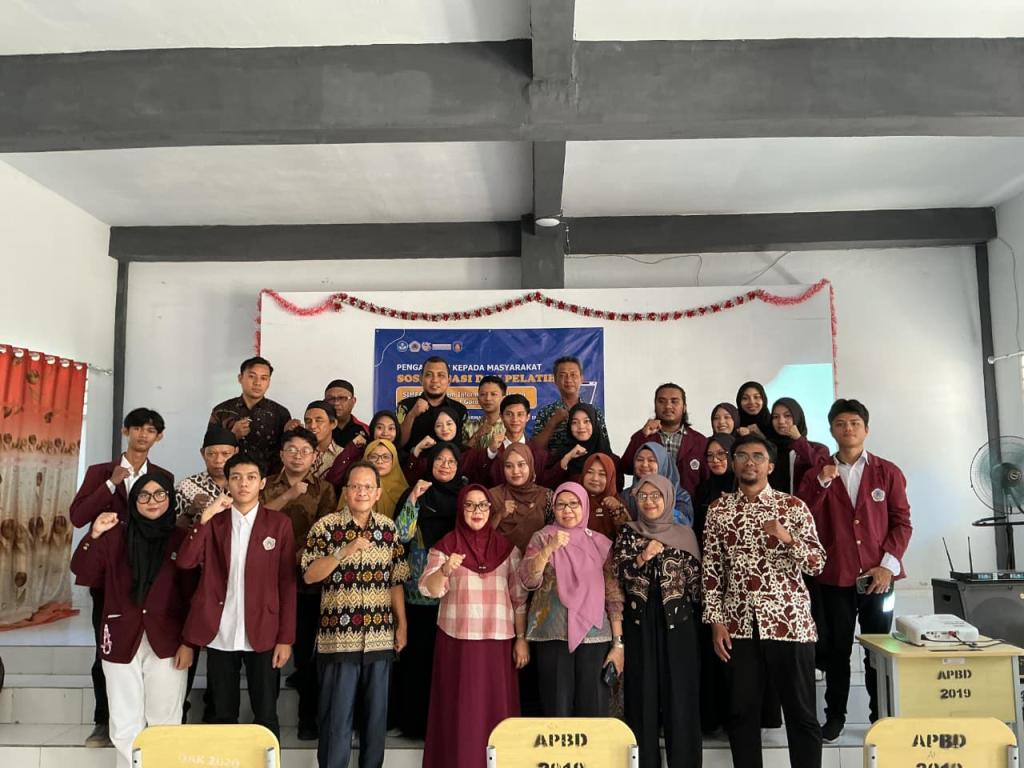 Mahasiswa Sistem Informasi UNG Bangun Sistem Administrasi Digital untuk Sekolah
