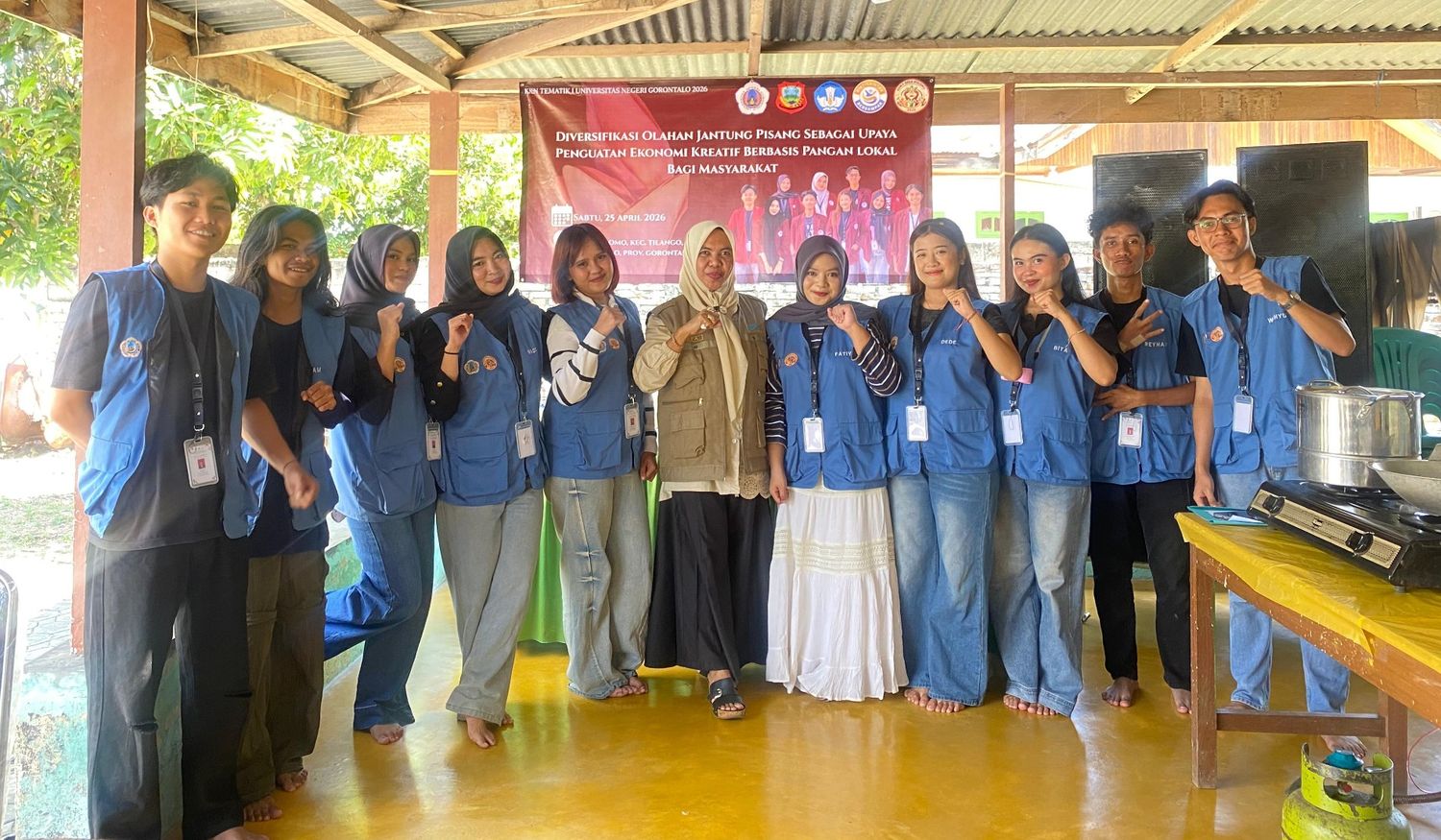 Mahasiswa KKN Tematik Dorong Ekonomi Kreatif melalui Diversifikasi Olahan Jantung Pisang Di Desa Dulomo