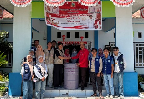 Mahasiswa KKN-PK Kembangkan Tong Sampah Anti Asap sebagai Alternatif Pengelolaan Sampah di Talaga Jaya